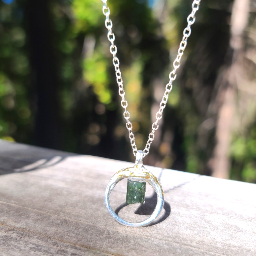 Green Tourmaline Pillar Sterling Gold Necklace 18 148$